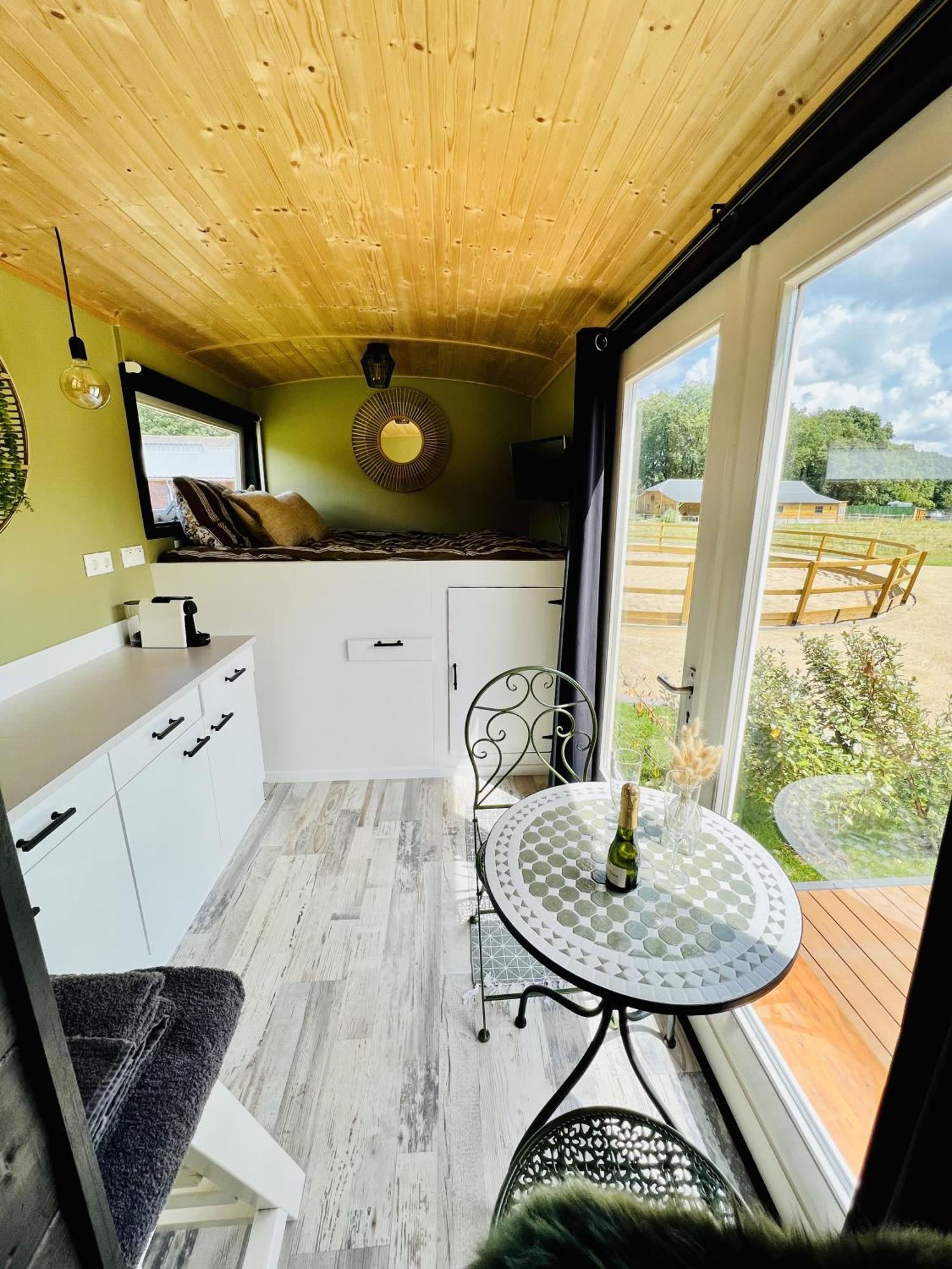 Magnolia Hoeve - Unieke Bestemming Voor Paardenliefhebbers En Bijzondere Overnachtingen In De Natuur Ledeacker Exterior foto