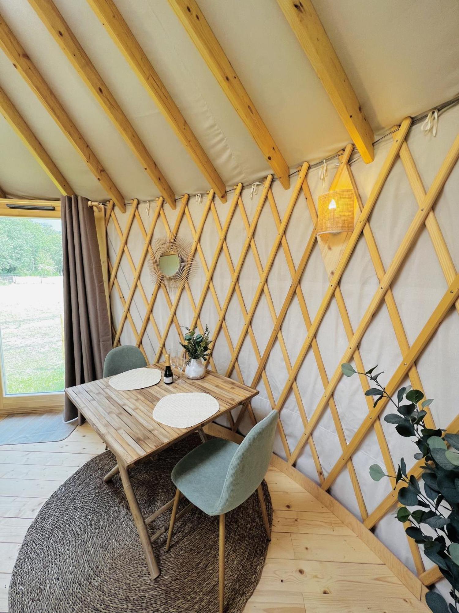 Magnolia Hoeve - Unieke Bestemming Voor Paardenliefhebbers En Bijzondere Overnachtingen In De Natuur Ledeacker Exterior foto